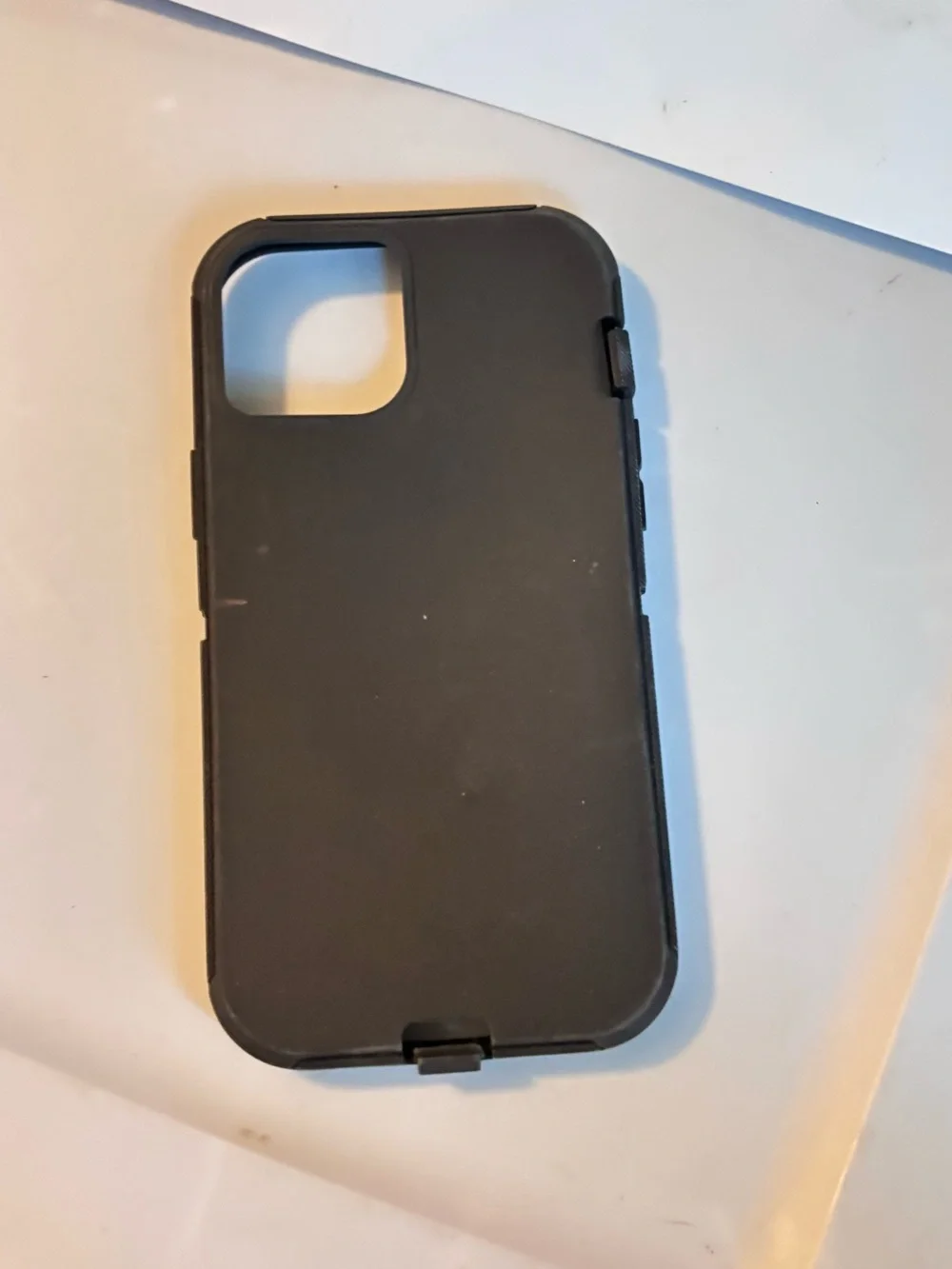 Durable Black Protective Phone Case — Shock-Absorbent Design